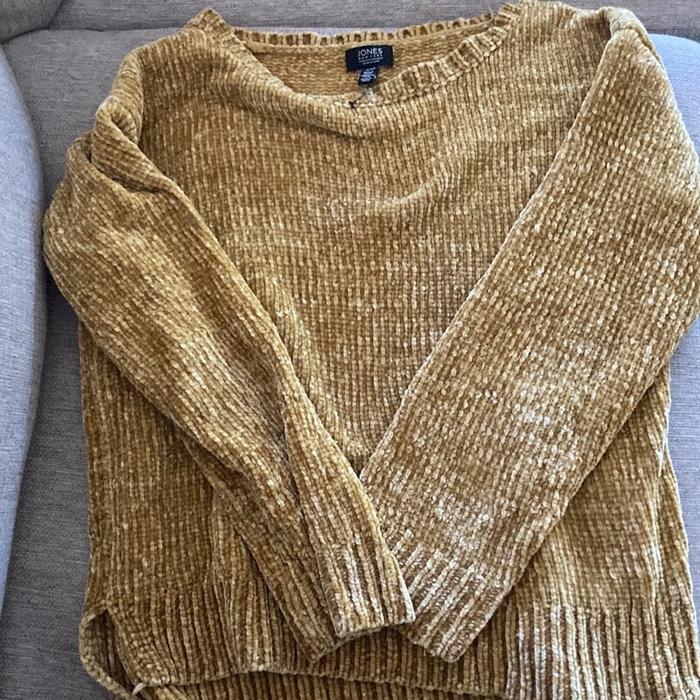 Mustard color sweater